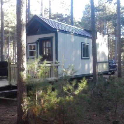 Fully Furhished Comfortable Off GridTiny House - Image 2 Thumbnail