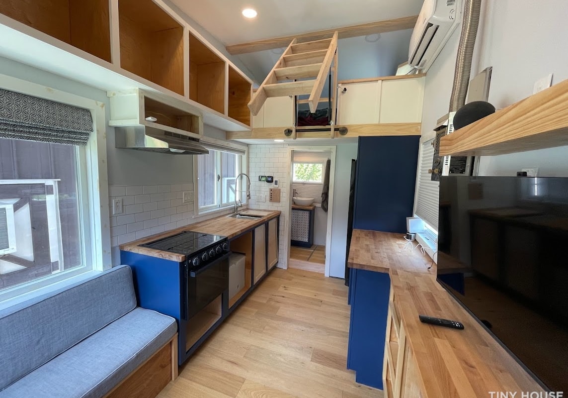 Fully Off-Grid Tiny Home - Image 1 Thumbnail