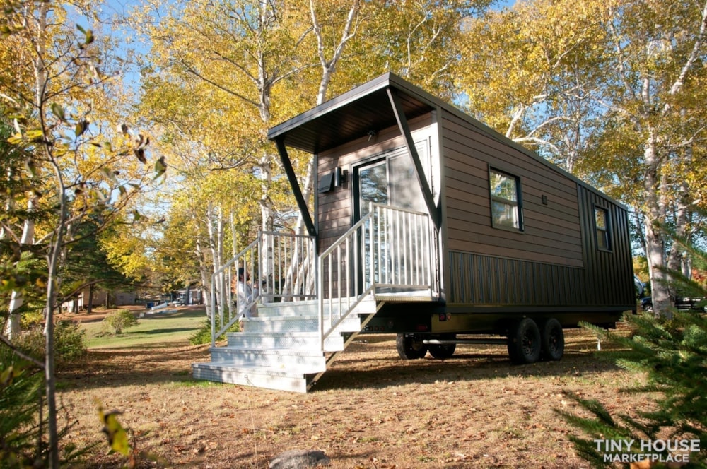 FULLY OFF GRID TINY HOME ON WHEELS BRAND NEW! - Image 1 Thumbnail