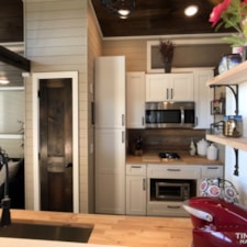 GORGEOUS 10' WIDE TINY HOUSE ON WHEELS THAT WILL WOW YOU! - Image 4 Thumbnail