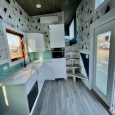 Gorgeous Band New Tiny Home with Modern Finishes - Image 3 Thumbnail