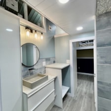 Gorgeous Band New Tiny Home with Modern Finishes - Image 6 Thumbnail
