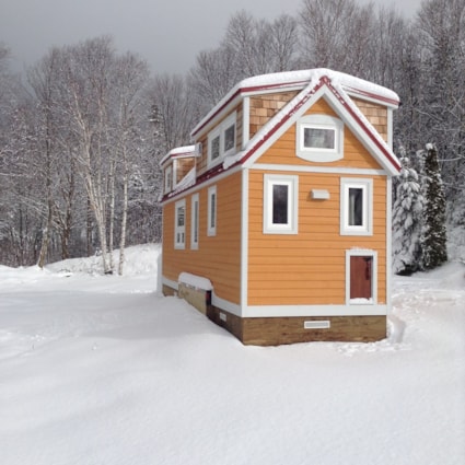 Gorgeous Custom-Built Tiny Home on Wheels, in Cape Breton, NS - Image 2 Thumbnail