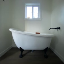 Gorgeous Green & New Tiny Home with Luxurious Tub!! Boring OR - Image 3 Thumbnail