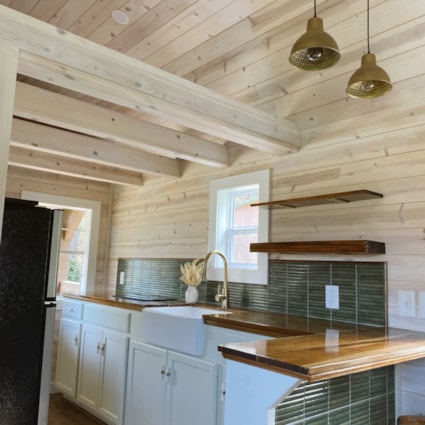 Gorgeous New Tiny home for sale!  - Image 2 Thumbnail