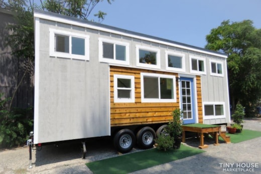 Gorgeous Tiny House With Dual Lofts and Main Floor Sleeping