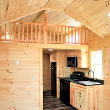 )RVIA) Grizzly Park model Tiny Home 11'3" wide x 42'6" ,1 bedroom plus loft  - Image 4 Thumbnail