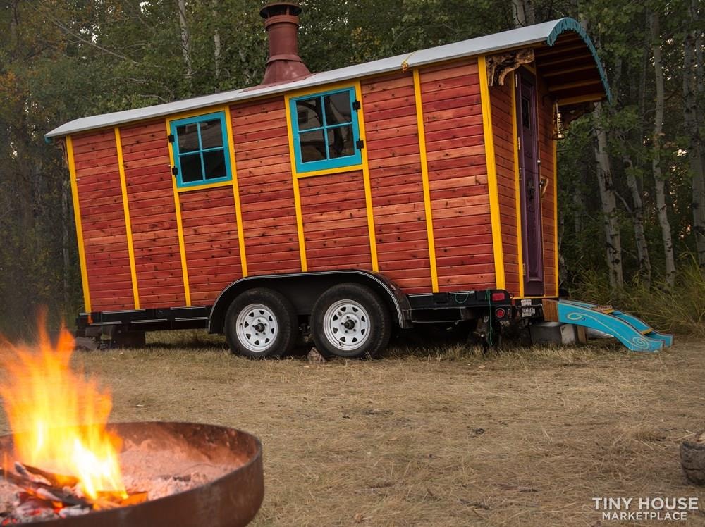 Gypsy Wagon / Vardo, as seen in the book “Tiny Homes on the Move” - Image 1 Thumbnail