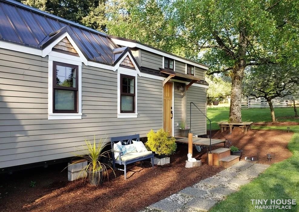 High end LUXURY tiny home: Cozy, Light-filled & Airy 30 x 8.6 plus 2 ft bump out - Image 1 Thumbnail