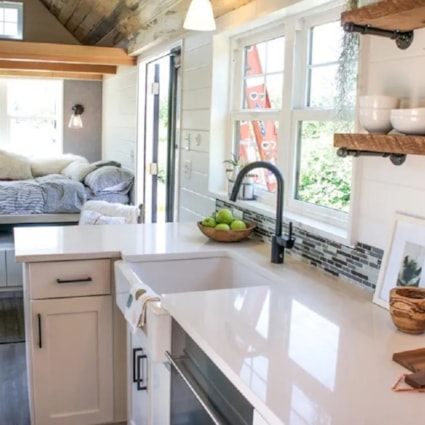 High end LUXURY tiny home: Cozy, Light-filled & Airy 30 x 8.6 plus 2 ft bump out - Image 2 Thumbnail