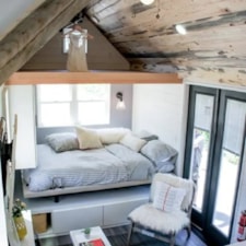High end LUXURY tiny home: Cozy, Light-filled & Airy 30 x 8.6 plus 2 ft bump out - Image 5 Thumbnail
