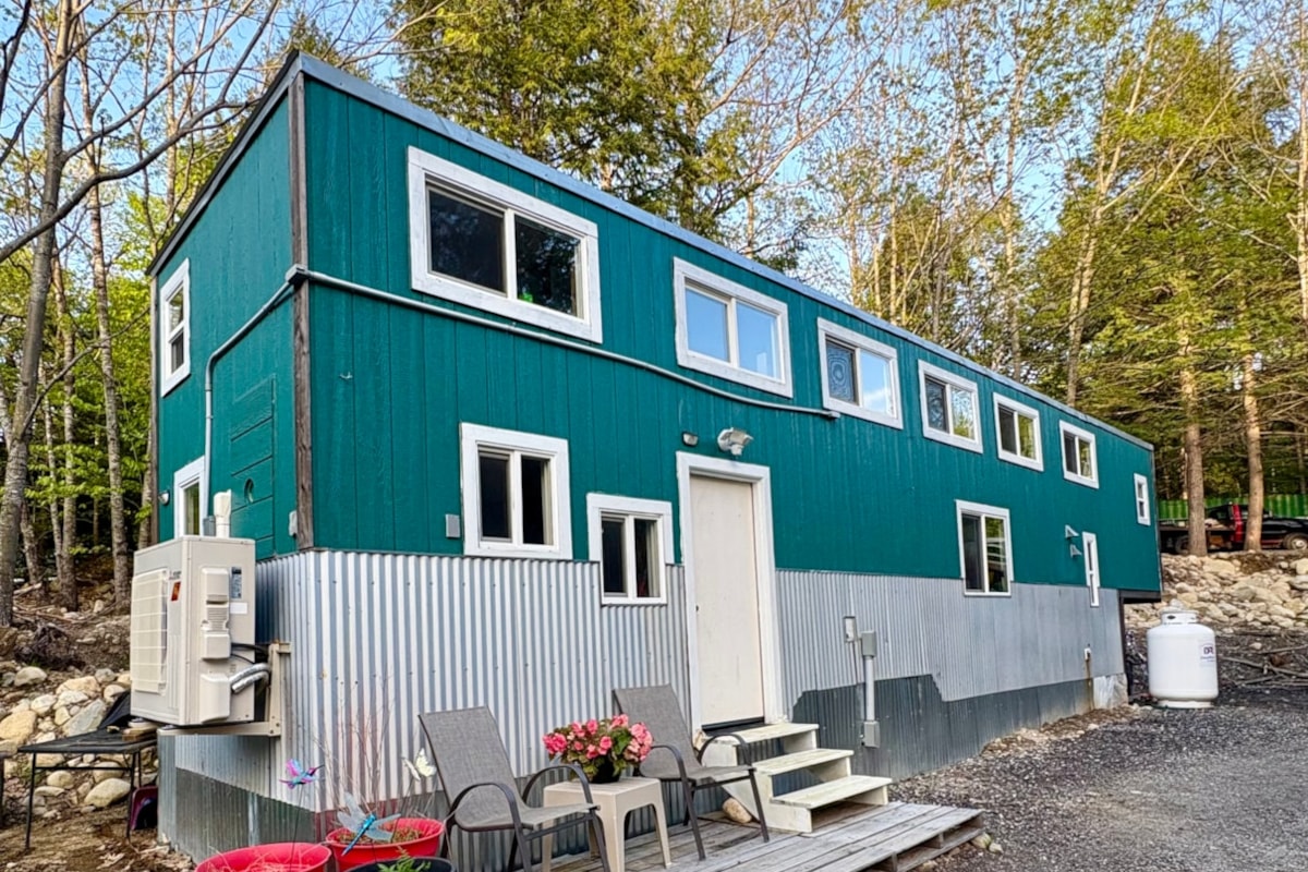 Huge 3bedroom Tiny Home on Wheels  - Image 1 Thumbnail