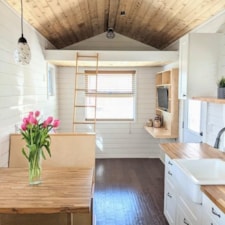 Immaculate 26' Custom Tiny Home on Wheels in the Beautiful TX Hill Country - Image 4 Thumbnail
