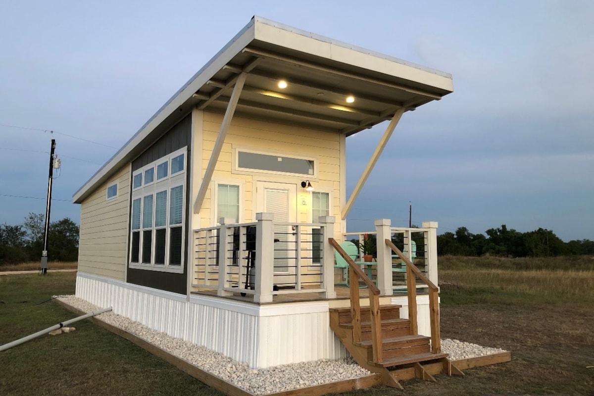 Immaculate, Fully Furnished RVIA Park Model Tiny Home  - Image 1 Thumbnail