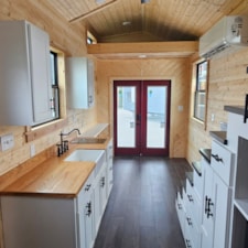 KVEC (Carter Co.) NEW 24ft THOW  - Image 5 Thumbnail
