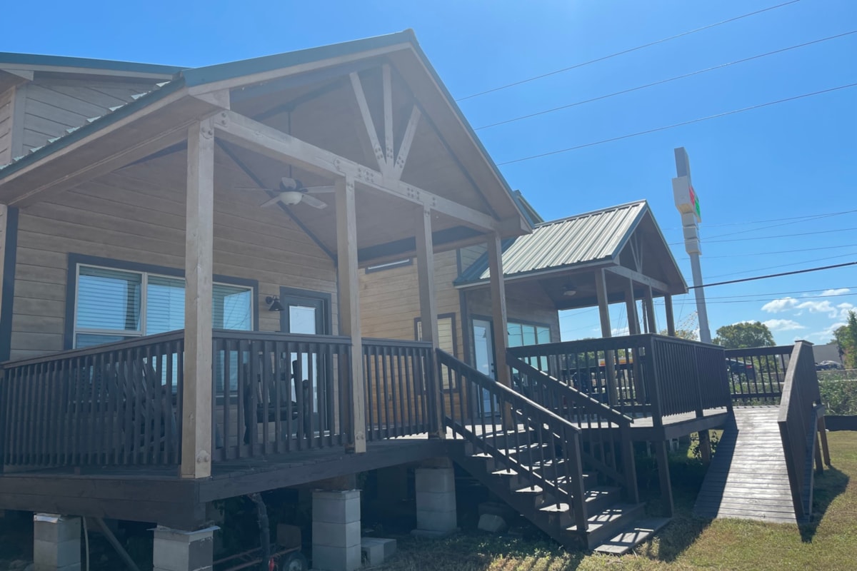 Lake Conroe Fisherman's Cove Cabins - Image 1 Thumbnail