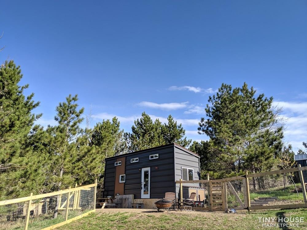 26’ Custom-Built Tiny House (Land available 2.6 acres with a lake view) - Image 1 Thumbnail