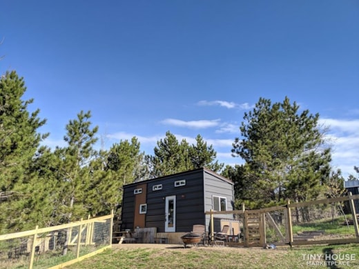 26’ Custom-Built Tiny House (Land available 2.6 acres with a lake view)