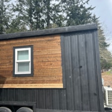 Light Weight & Cozy Tiny Home on Wheels! 8ft Wide x 16ft Long - Image 5 Thumbnail