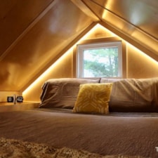 This Lightweight Custom Tiny Home is Beautiful, Spacious and Easy to Pull.  - Image 5 Thumbnail