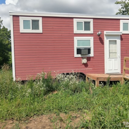 Little Red RV Tiny House THOW For Sale - Image 2 Thumbnail