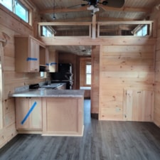 **SOLD***  Log Cabin #1564 ready to go! Top Line floor plan, Park Model RV - Image 3 Thumbnail