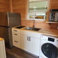 LOW MAINTENANCE 24' TINY HOME AVAILABLE AND OFFERED AT $37,500.!!!!! - Image 3 Thumbnail