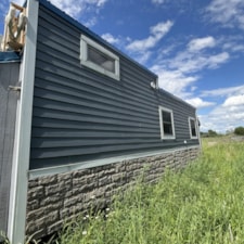 Luxurious Custom Tiny House - Image 3 Thumbnail