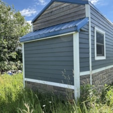 Luxurious Custom Tiny House - Image 4 Thumbnail