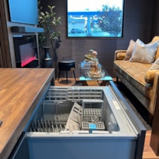 Luxury 2024 Parker Edition Tiny Home on Wheels - Image 4 Thumbnail