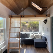 Luxury 30ft Tiny Home RV with Solar - Image 6 Thumbnail