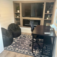 Luxury Farmhouse Style Custom Made Tiny Home - Image 4 Thumbnail