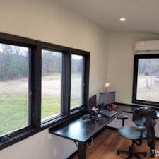 Luxury Mobile Home Office Suite - Image 4 Thumbnail