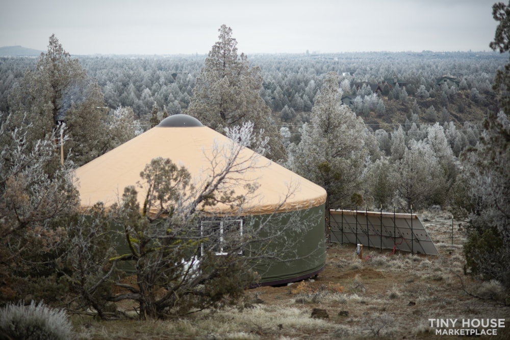Luxury Off-Grid Yurt For Sale - Image 1 Thumbnail