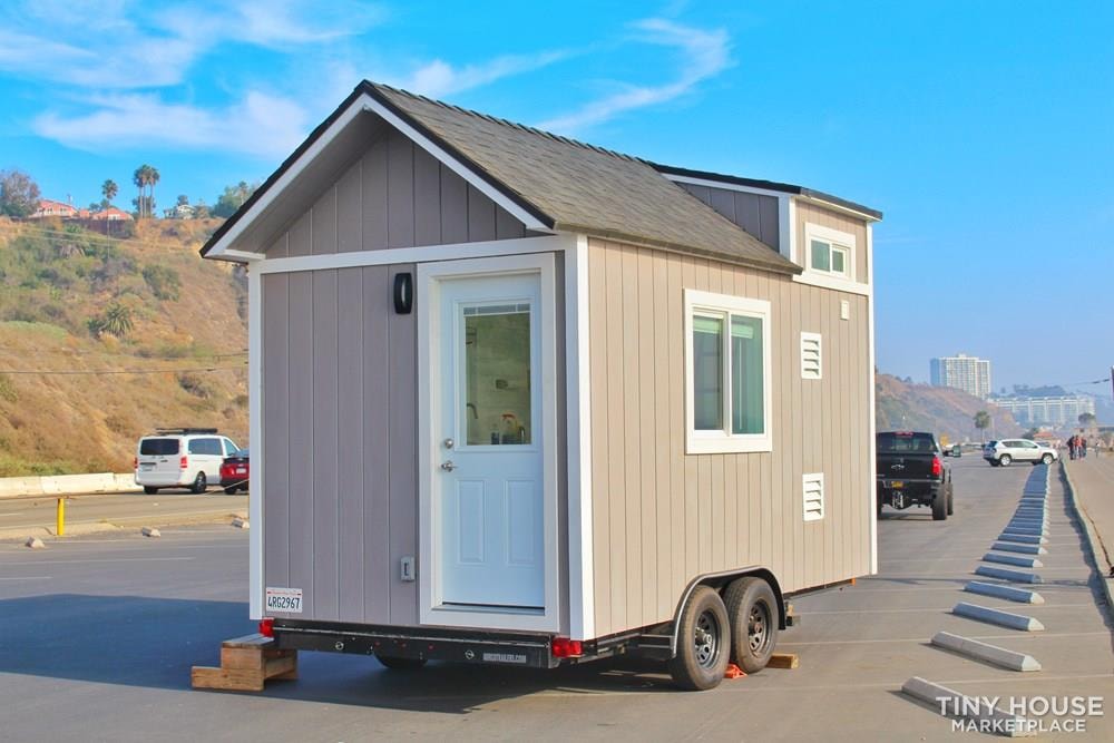 Tiny House For Sale Luxury Tiny House On Wheels 