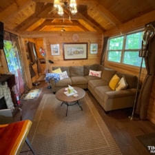 Maddy's Miracle - Luxury Log Cabin Tiny Home - Image 3 Thumbnail