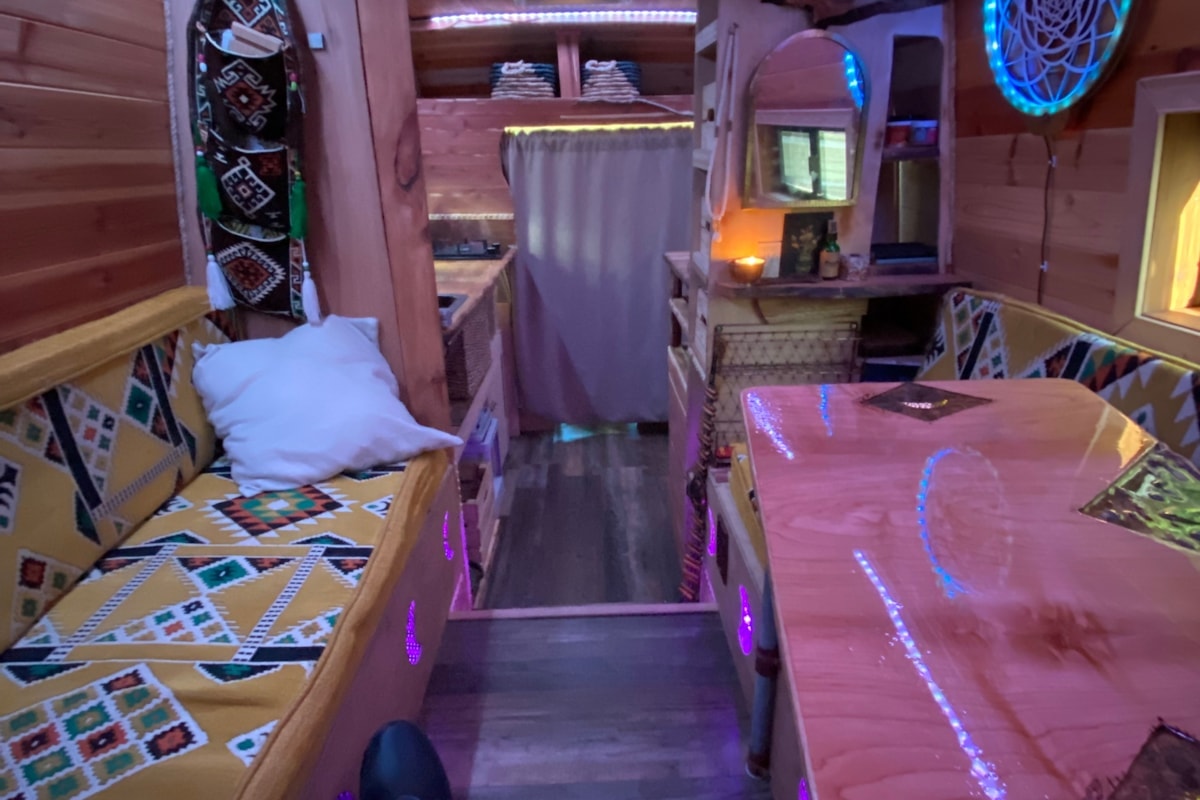 Mercedes Sprinter T1N Off-Grid Cabin Style - Image 1 Thumbnail