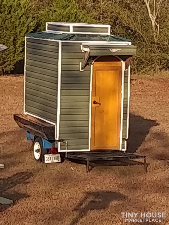 MICRO TINY HOUSE FOR SALE - Image 1 Thumbnail