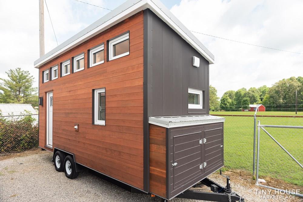 Tiny House for Sale - Modern, airy, and eco-friendly