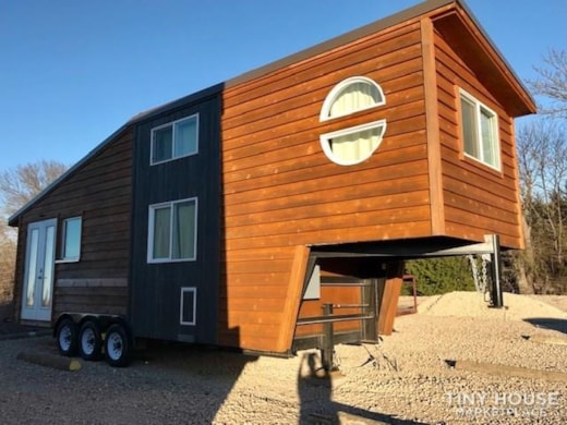 Modern Cabin Styled Tiny House with Goose-neck Trailer 