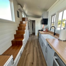 Modern farmhouse tiny house  - Image 6 Thumbnail