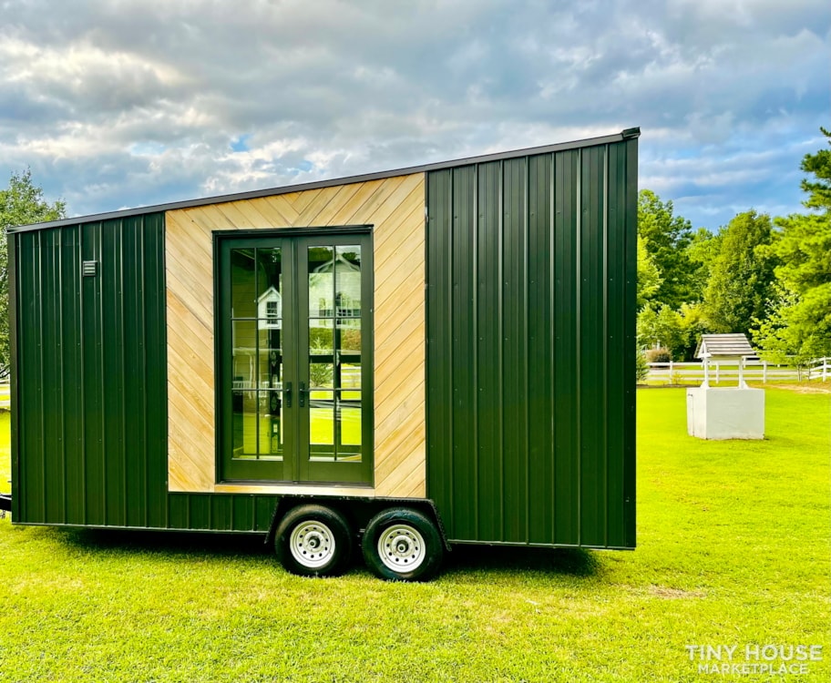 Tiny House for Sale 2023 Model 22 ft Modern Luxurious