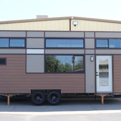 Modern Luxury ADU/Tiny House - 26' THOW - 2024 Build - NOAH Certified - Image 2 Thumbnail