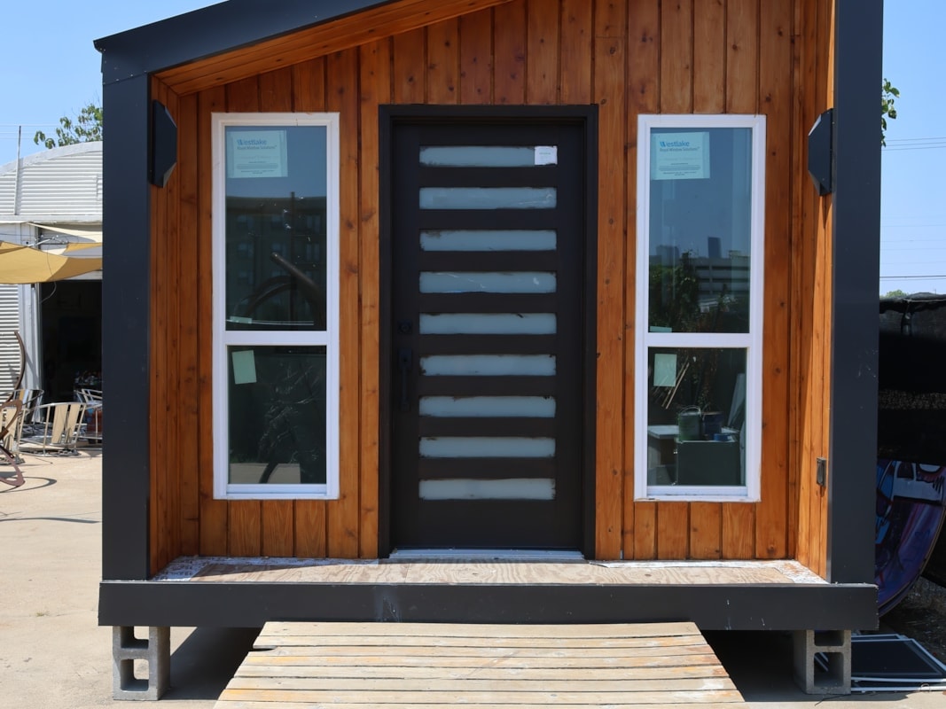 Modern Tiny Home - Image 1 Thumbnail