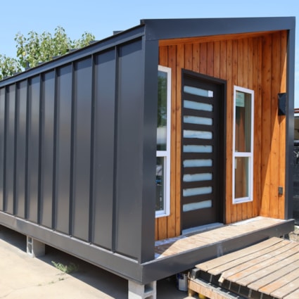 Modern Tiny Home - Image 2 Thumbnail