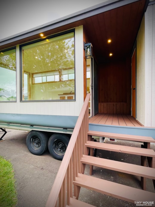 Modern Tiny home on wheels 