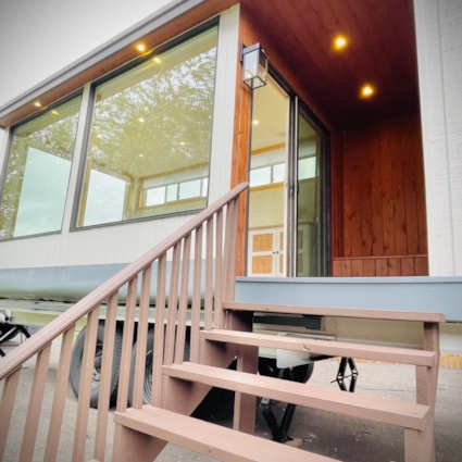 Modern Tiny home on wheels  - Image 2 Thumbnail