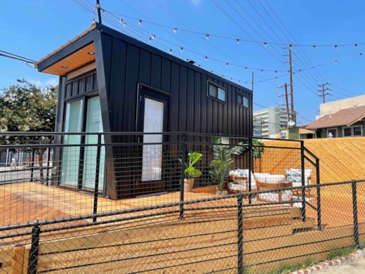 Modern Tiny Home on Wheels Almost NEW 8.5ft x 20ft Los Angeles CA