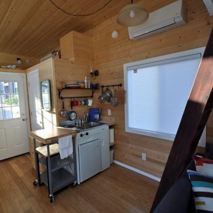 Modern Tiny Home WIth Trailer - Image 2 Thumbnail