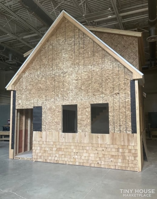 Modern Two-Story Tiny House 